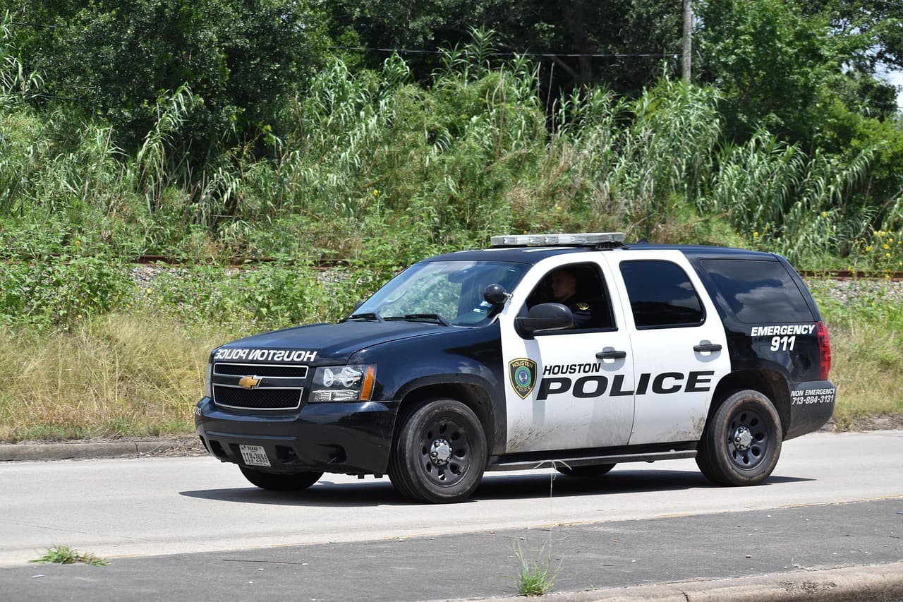 Patrol & Emergency Response Vehicles view 7